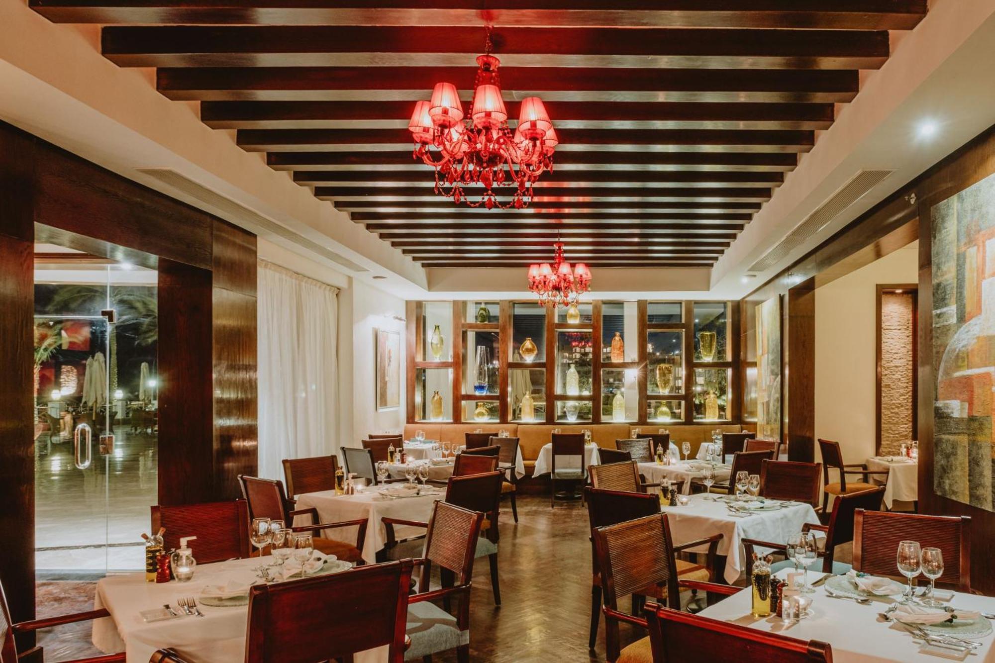 Baron Resort Sharm El Sheikh (Adults Only) Exterior foto The interior of the restaurant
